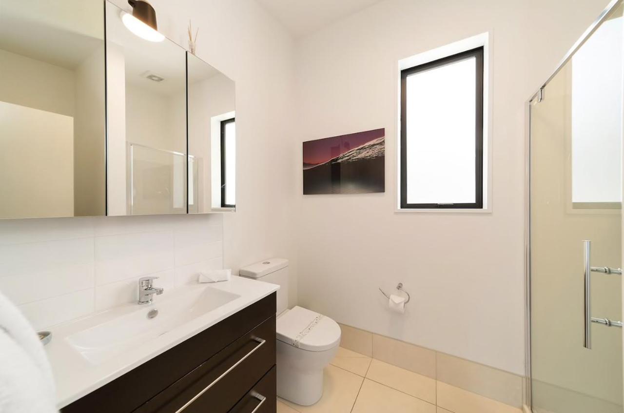 'Lakelife' Lake Front Apartment Queenstown Exteriör bild