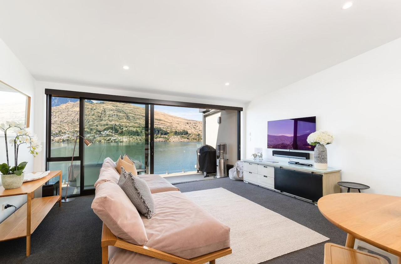 'Lakelife' Lake Front Apartment Queenstown Exteriör bild