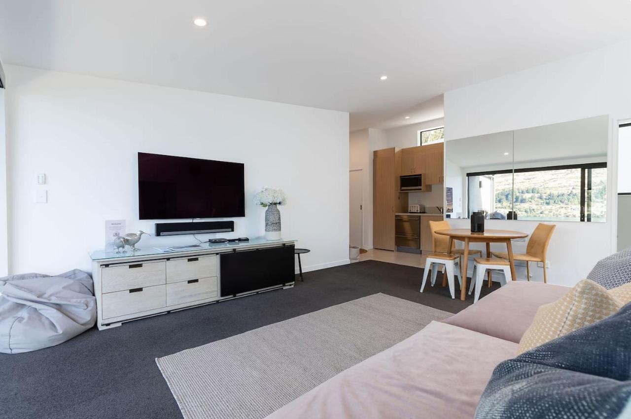 'Lakelife' Lake Front Apartment Queenstown Exteriör bild
